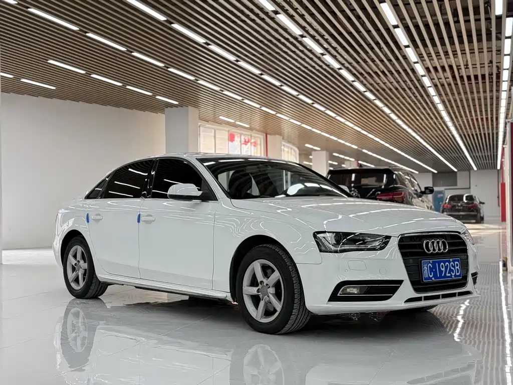 Audi A4L 2015 — фото 2