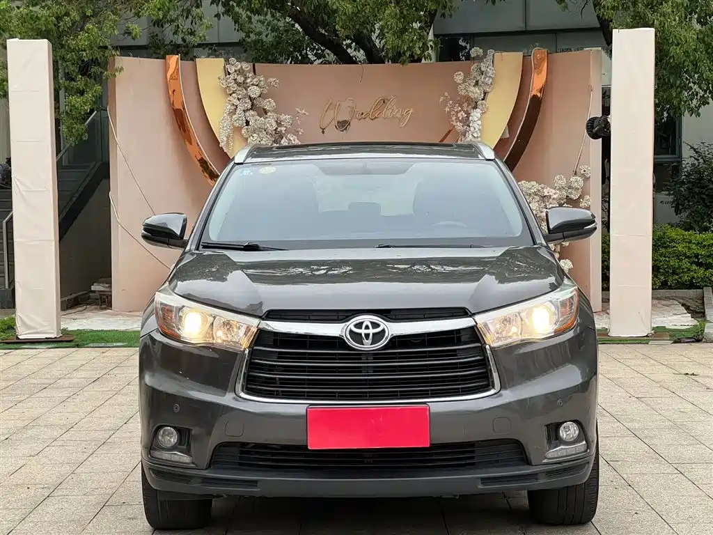 Toyota Highlander 2017 — фото 3