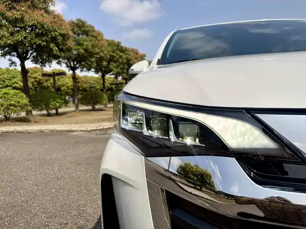 GAC Trumpchi M6 2025