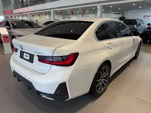 BMW 3 Series 2023