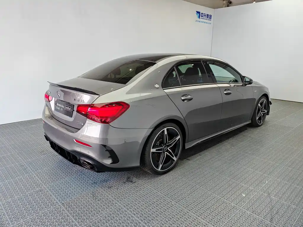 Mercedes-Benz A-Class AMG 2025 — фото 6