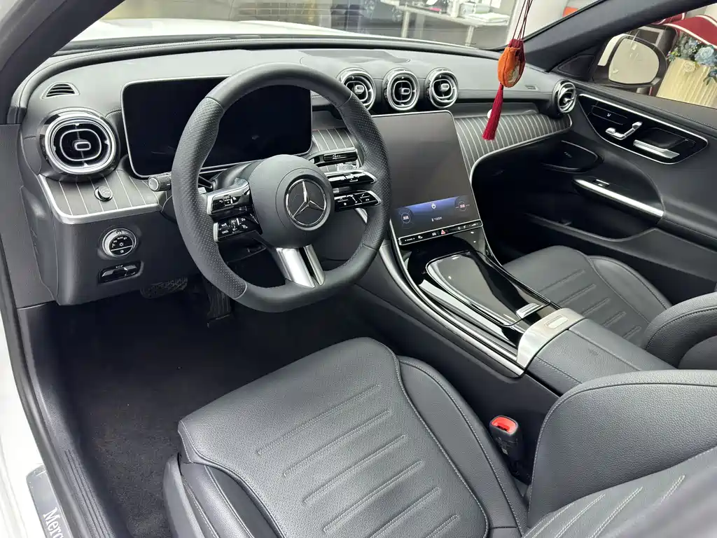 Mercedes-Benz C-Class 2022 — фото 12