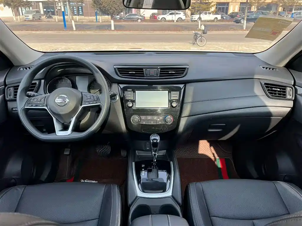 Nissan X-Trail 2017 — фото 10