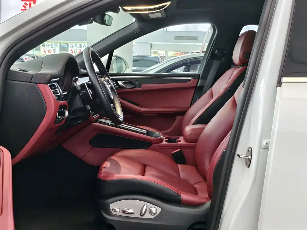 Porsche Macan 2022 — фото 14