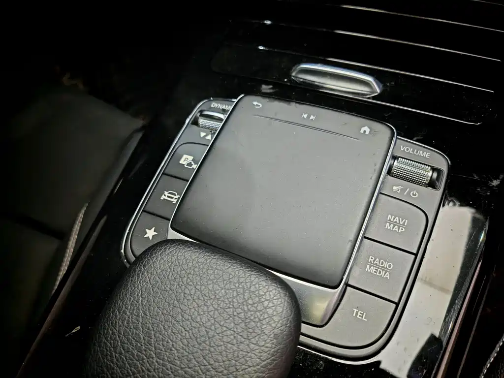 Mercedes-Benz A-Class 2022 — фото 16