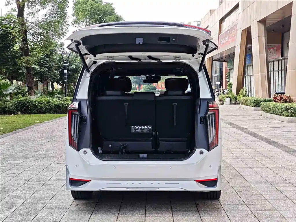 GAC Motor Trumpchi M8 2023 — фото 17