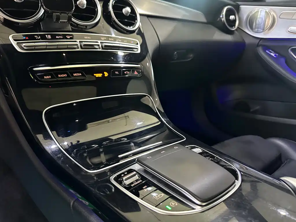 Mercedes-Benz C-Class 2018