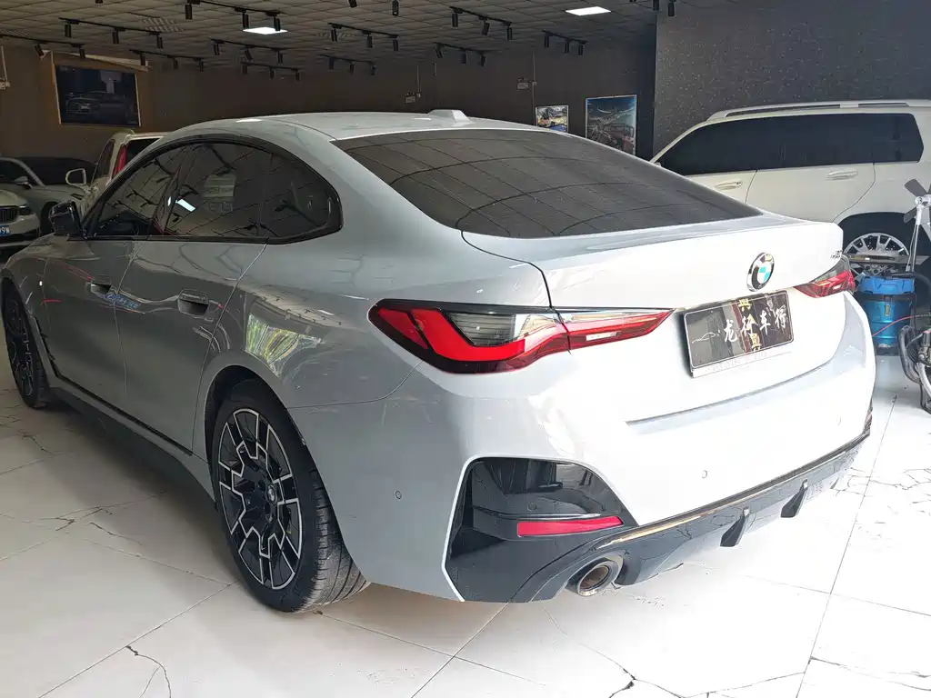 BMW 4 Series 2025 — фото 16