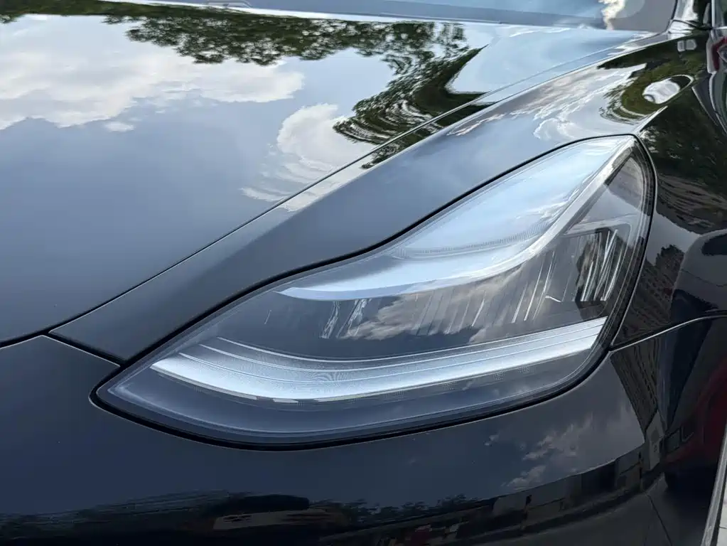 Tesla Model 3 2019 — фото 9