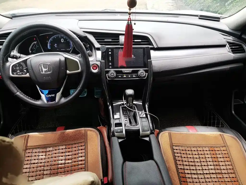 Honda Civic 2018 — фото 13