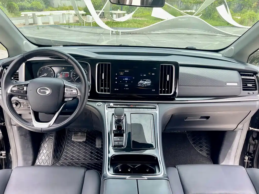GAC Motor Trumpchi M8 2024 — фото 15