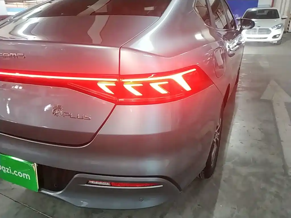 BYD Qin PLUS 2023 — фото 8