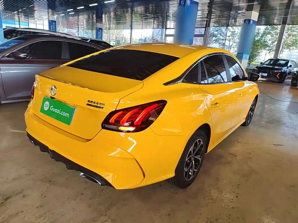 MG MG5 2023
