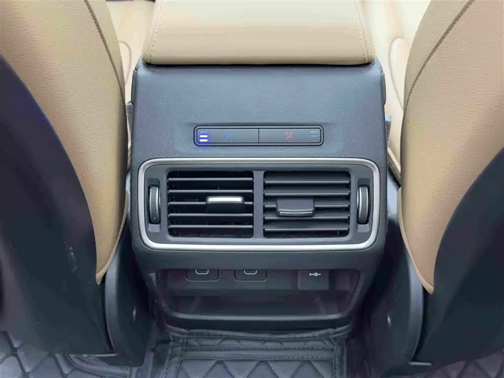 Land Rover Discovery Sport 2025 — фото 14