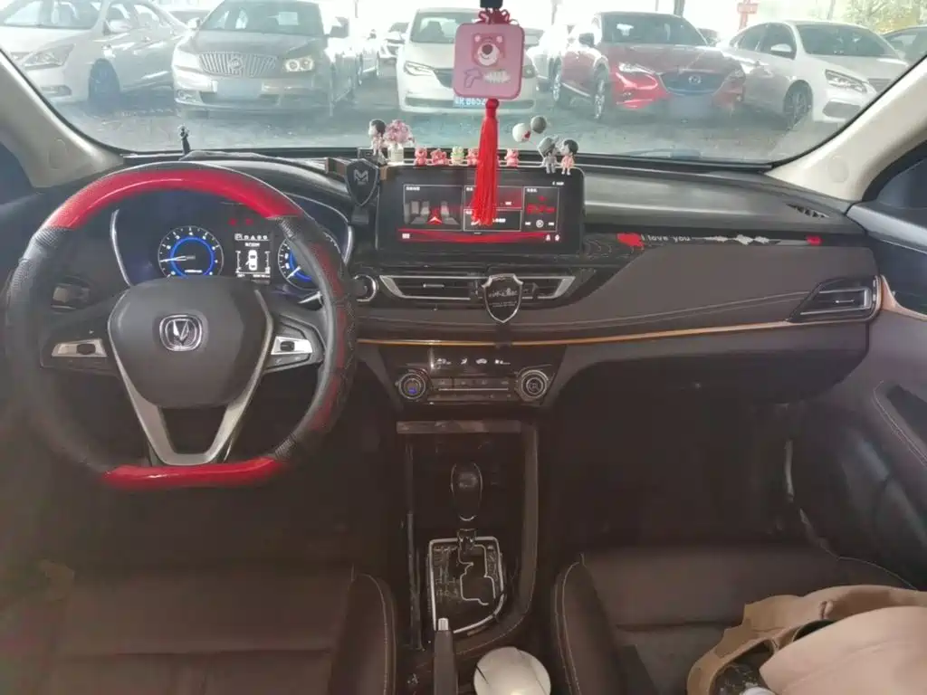Changan Eado DT 2018 — фото 10
