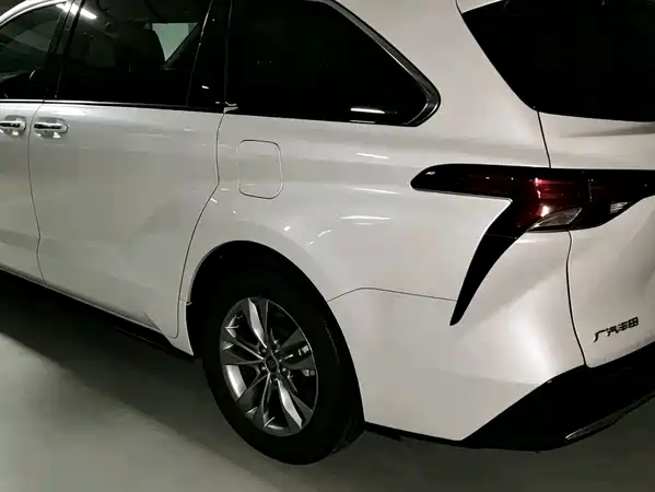 Toyota Sienna 2024