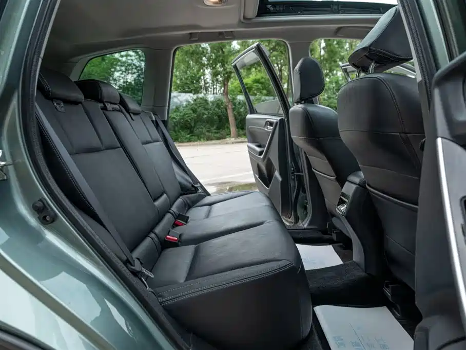 Subaru Forester 2018 — фото 10