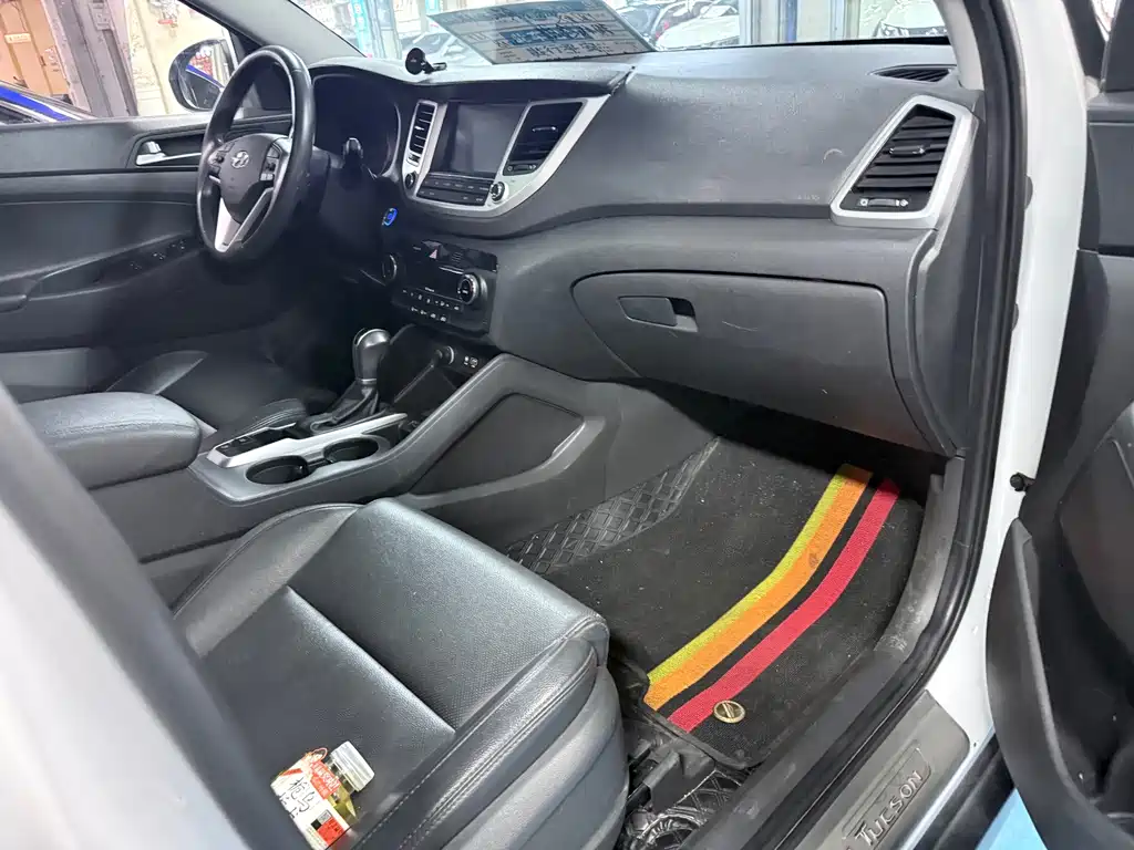 Hyundai Tucson 2018 — фото 8