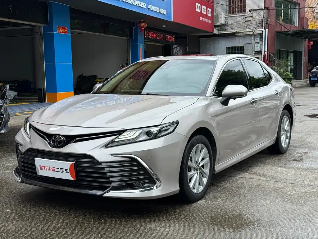 Toyota Camry 2021