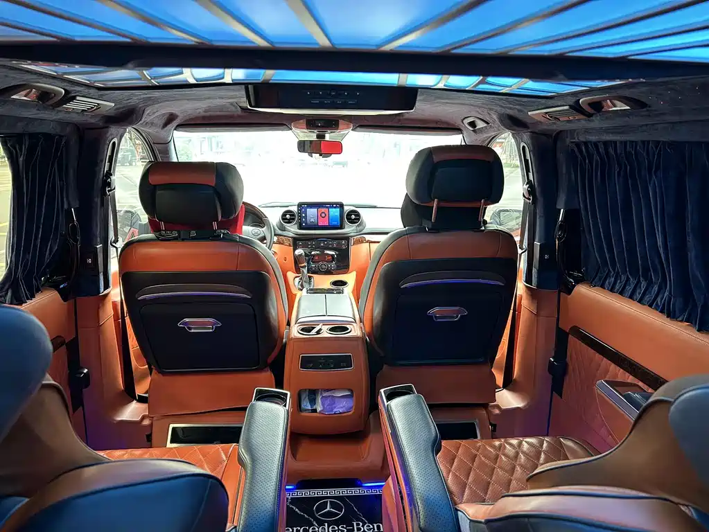 Mercedes-Benz Viano 2015 — фото 18