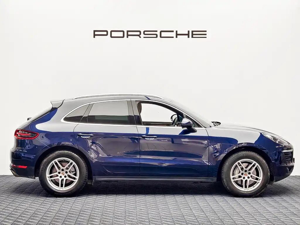 Porsche Macan 2017 — фото 13