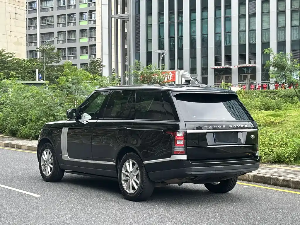 Land Rover Range Rover 2018 — фото 20