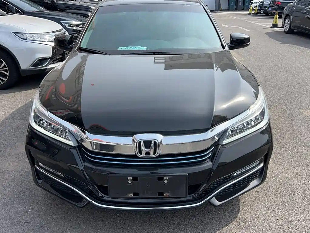 Honda Accord 2017 — фото 18