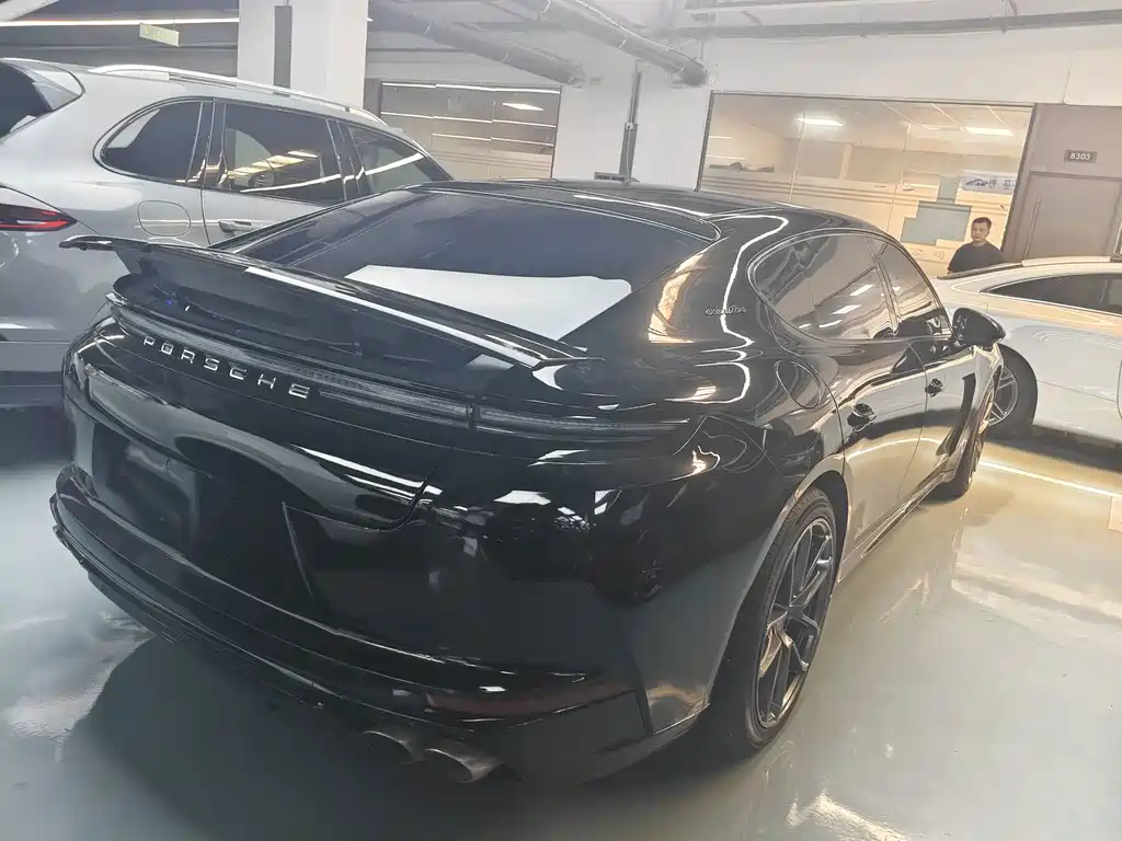 Porsche Panamera 2015 — фото 25