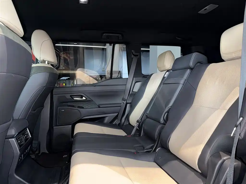 Lexus GX 2025 — фото 11