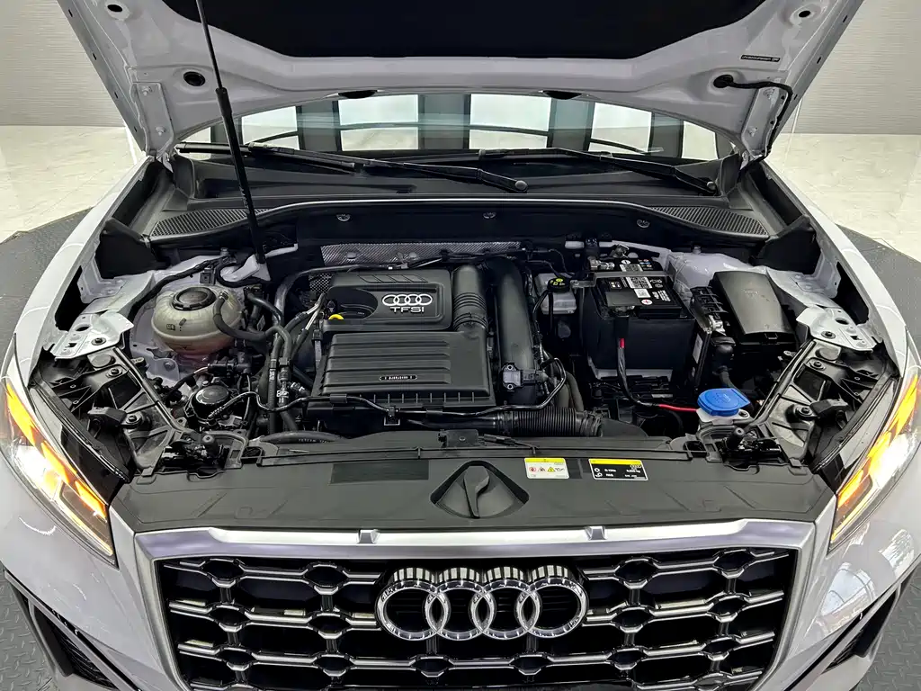 Audi Q2L 2023 — фото 22