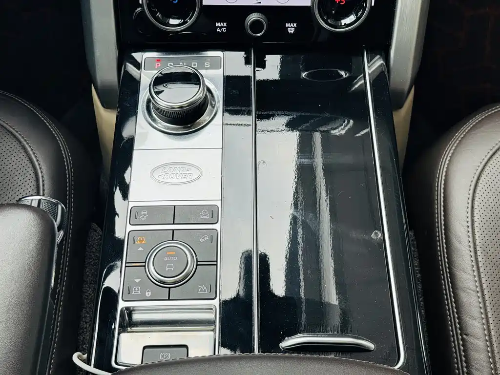 Land Rover Range Rover 2019 — фото 24