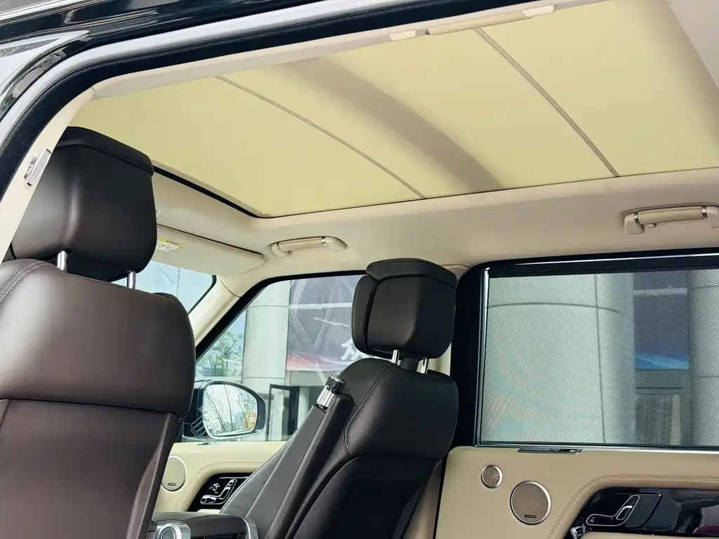 Land Rover Range Rover 2019 — фото 16
