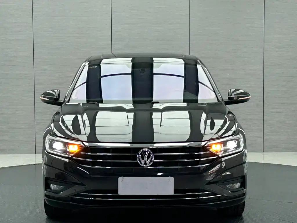 Volkswagen Sagitar 2022 — фото 2