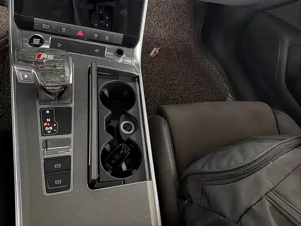 Audi A7L 2022
