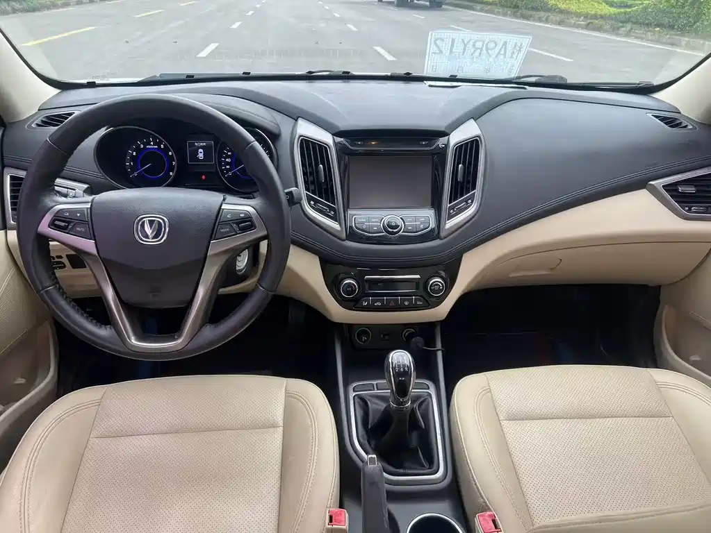 Changan Eado 2017 — фото 11