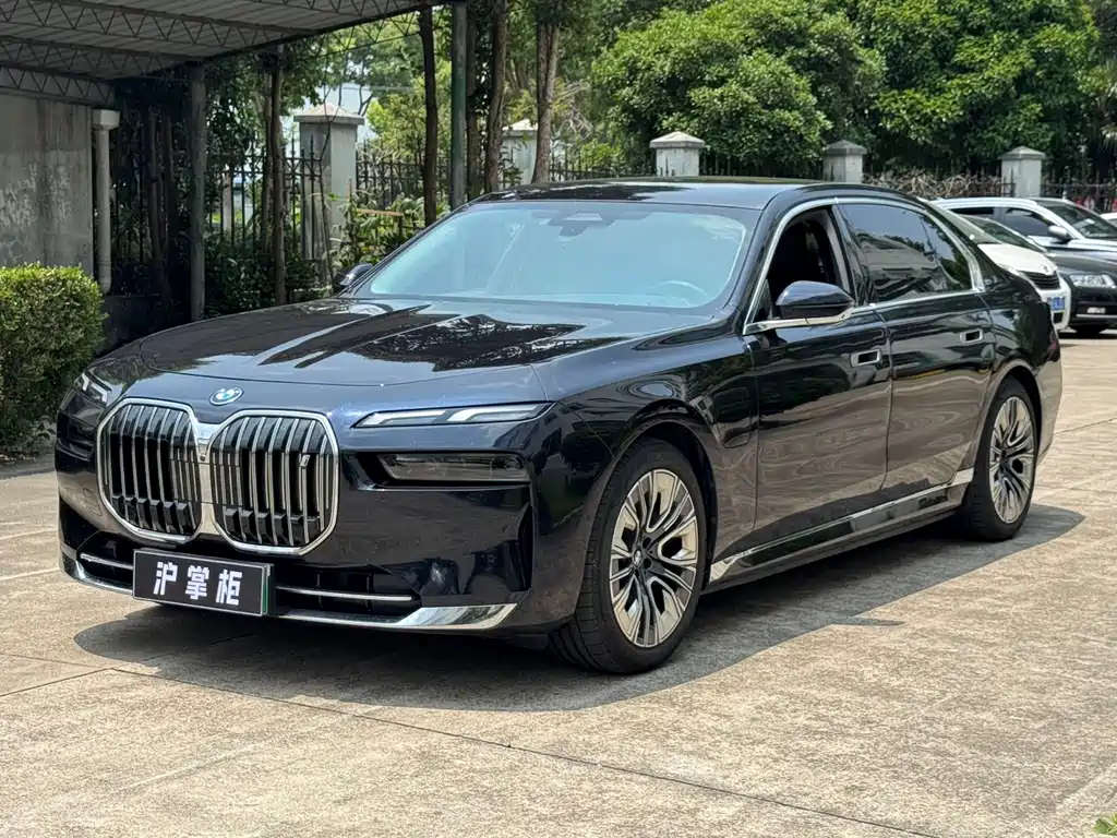 BMW i7 2024