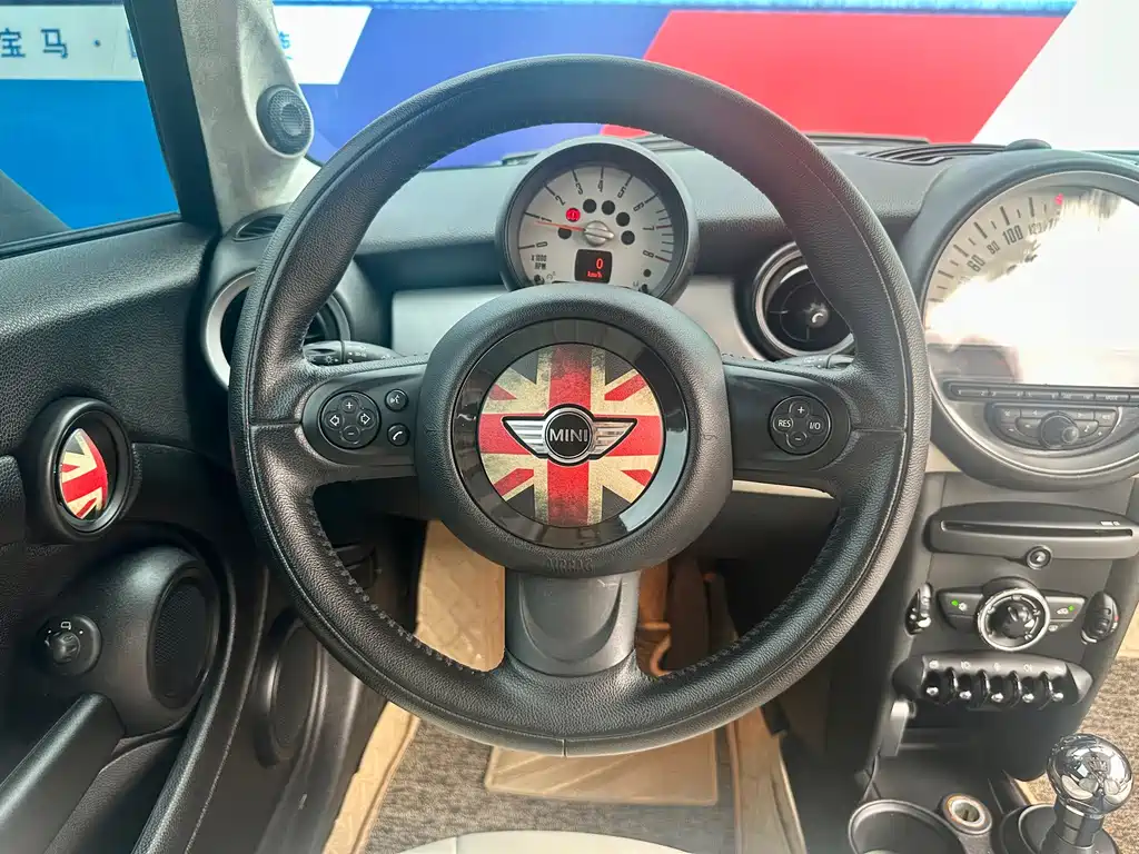 MINI Clubman 2012 — фото 14