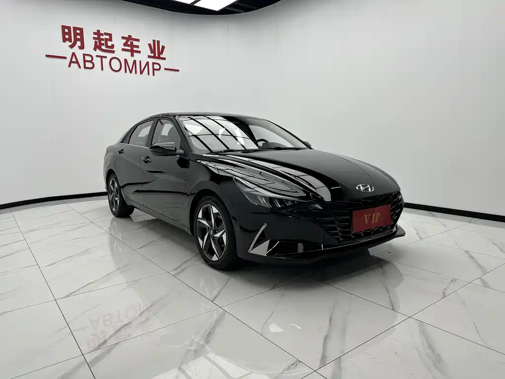 Hyundai Elantra 2022 — фото 3