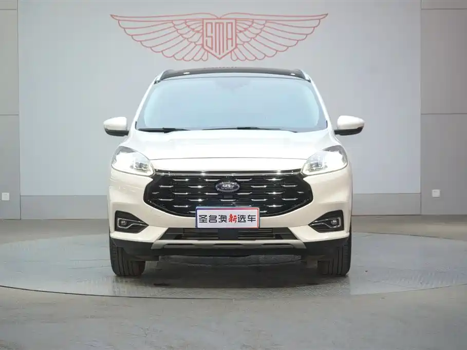 Ford Escape 2023 — фото 4