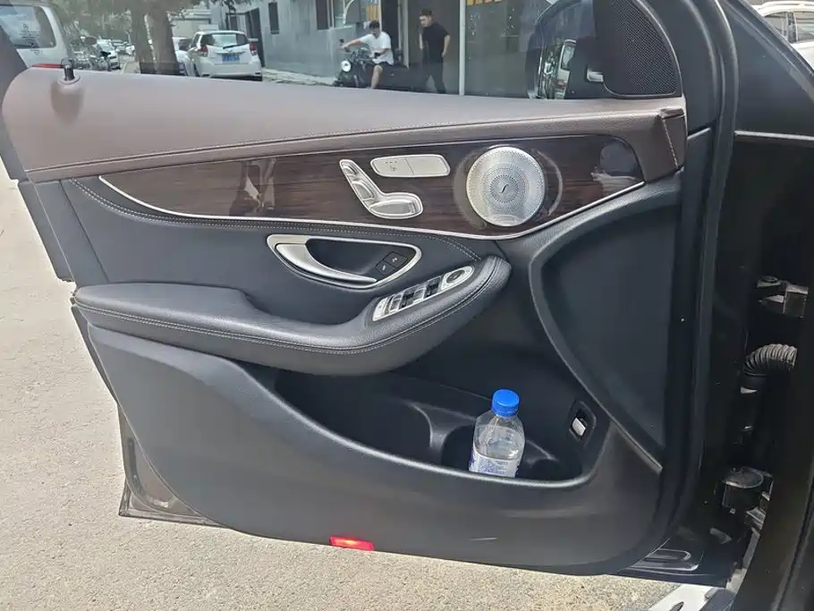 Mercedes-Benz GLC 2016
