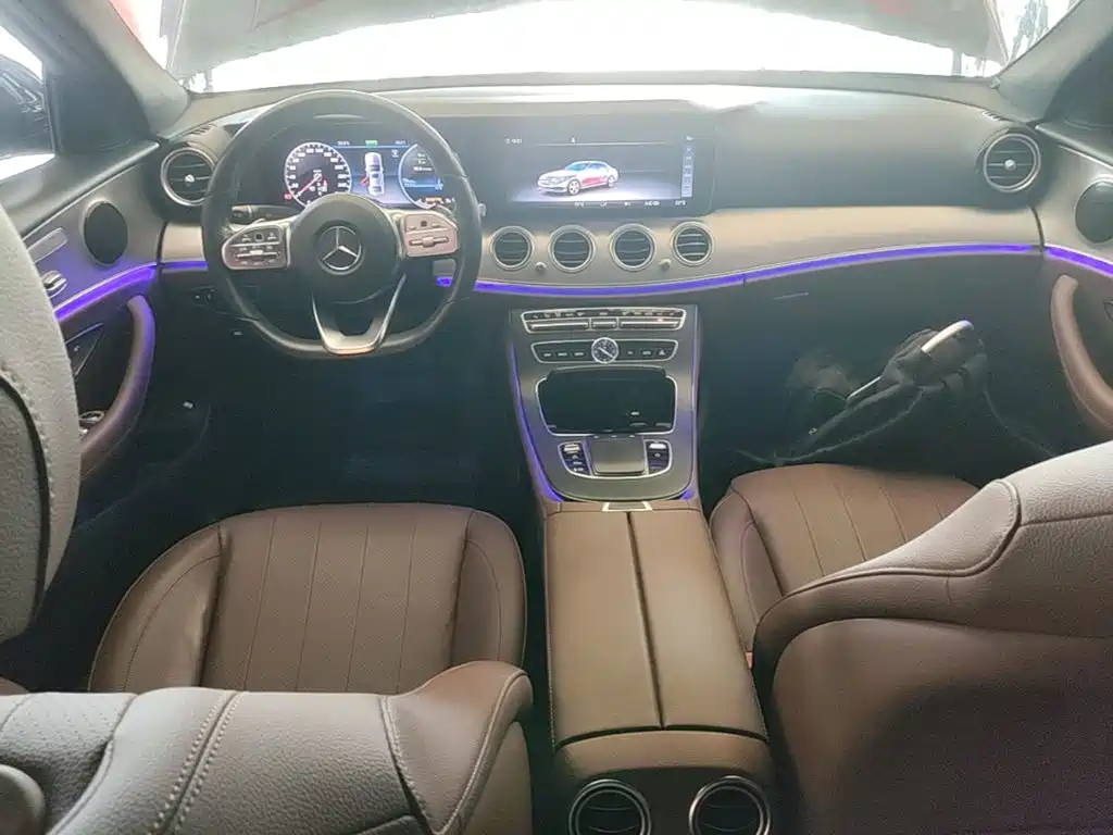 Mercedes-Benz E-Class 2020 — фото 10