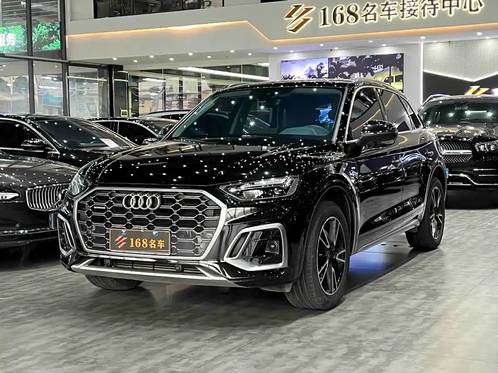Audi Q5L 2023 — фото 1