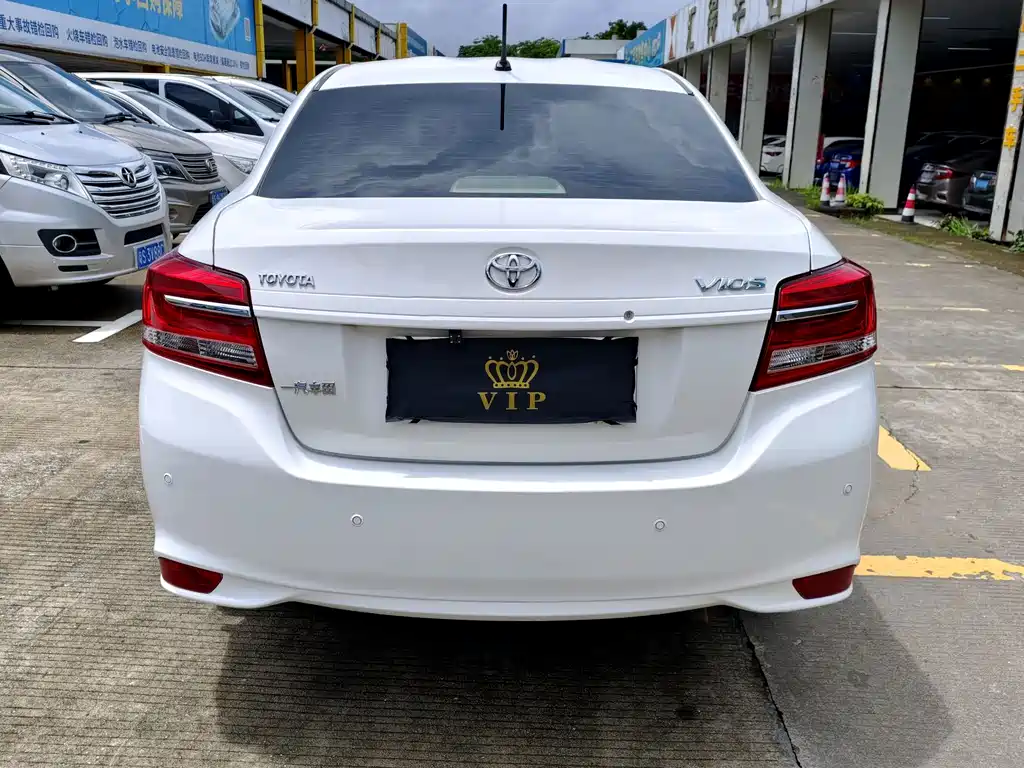 Toyota Vios 2017 — фото 5