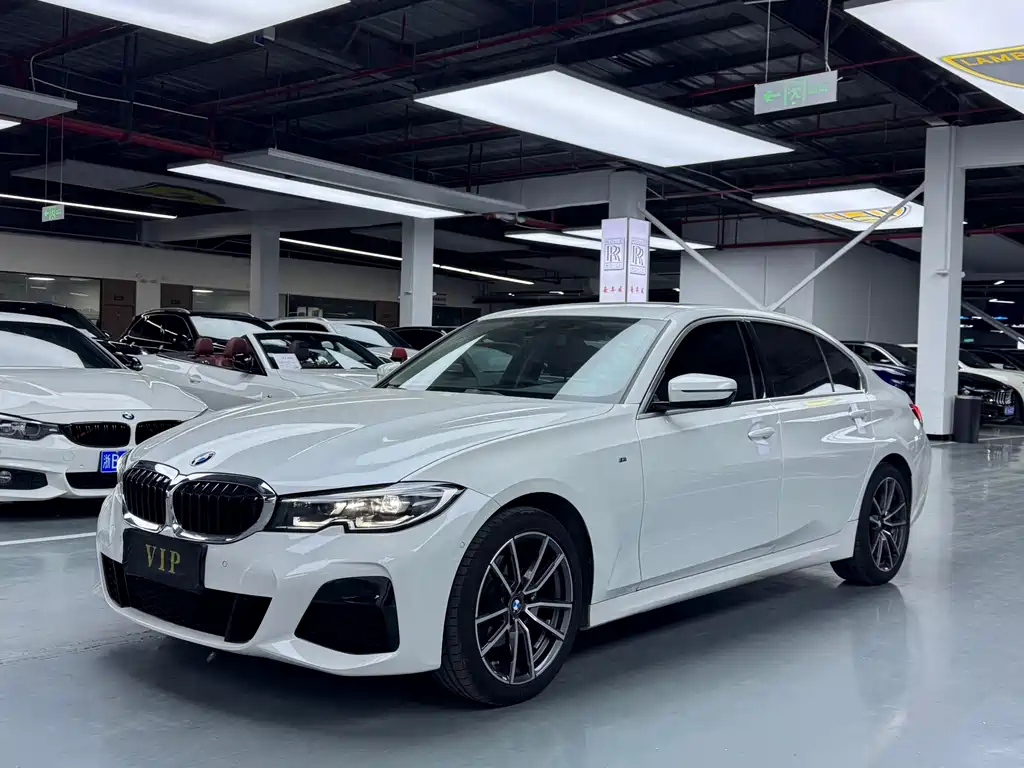 BMW 3 Series 2021 — фото 1