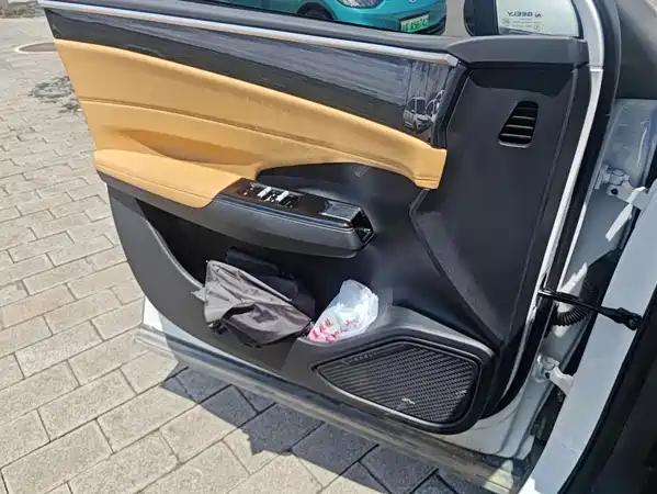 Geely Galaxy L7 2025