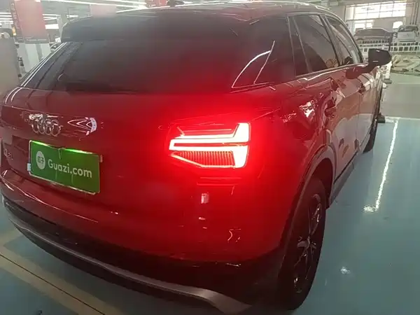 Audi Q2L 2020