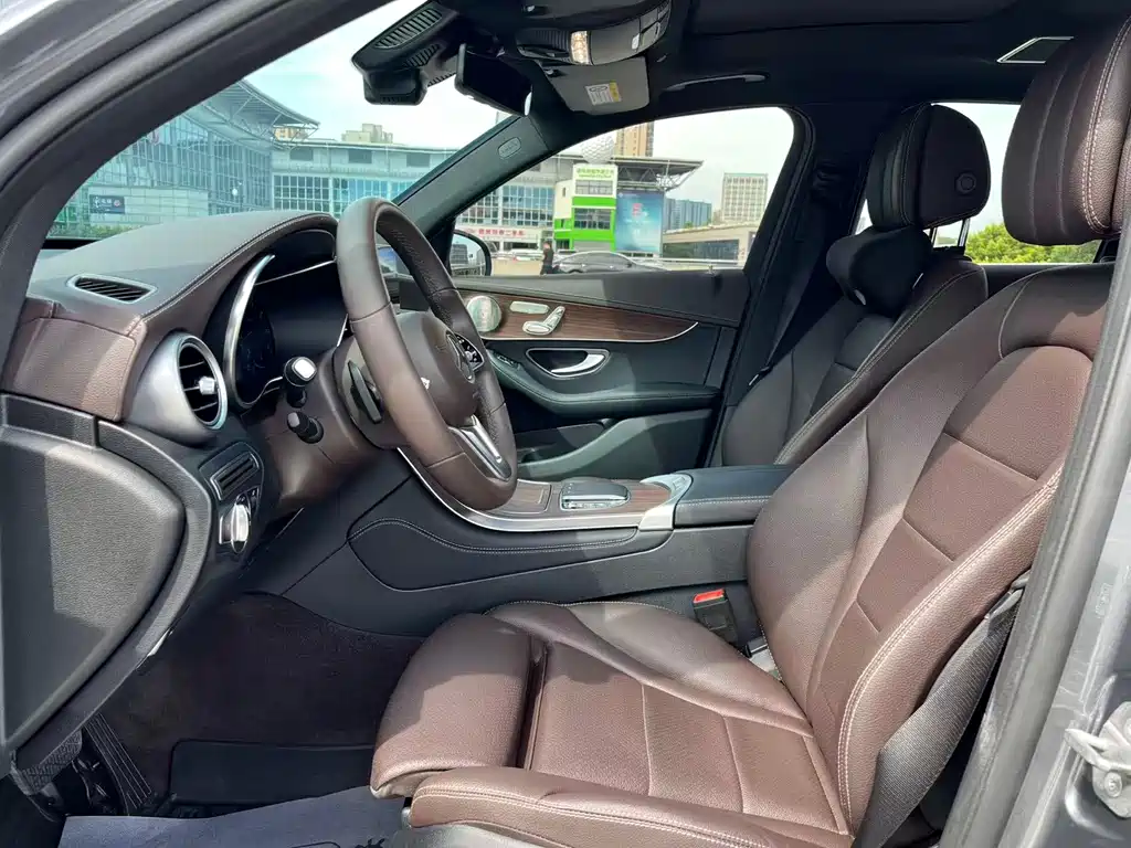 Mercedes-Benz GLC 2021