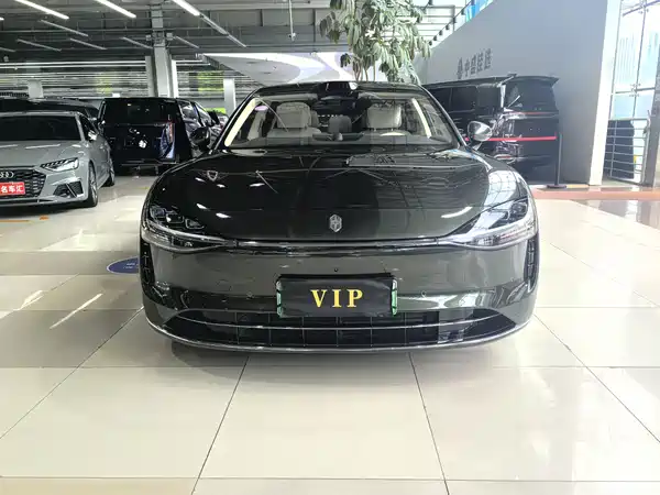 Stelato S9T 2025