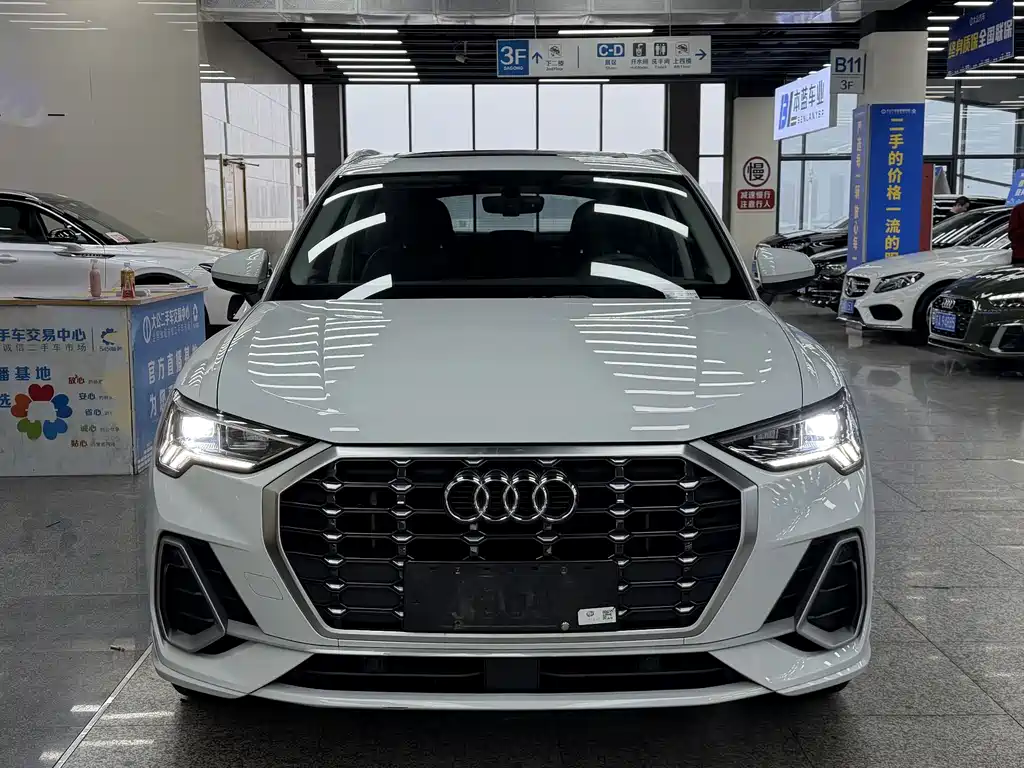 Audi Q3 2021