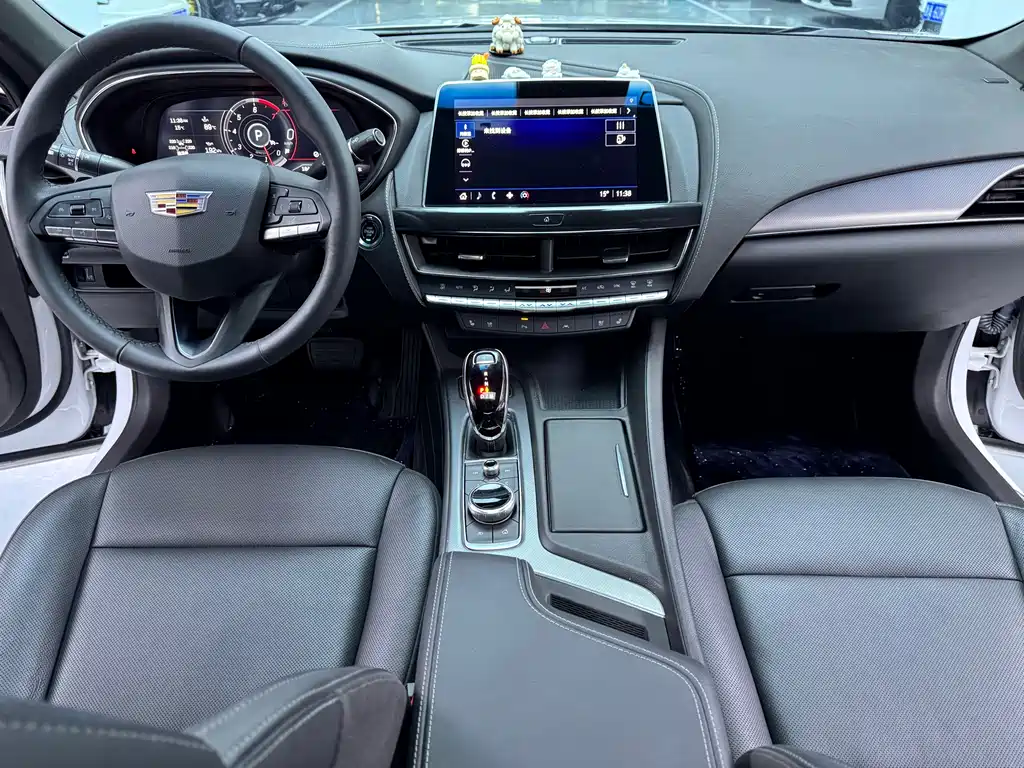 Cadillac CT5 2023 — фото 10